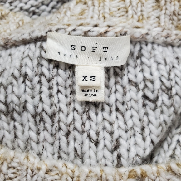 Soft Joie Tanis Fringe Knit Sweater - Picture 6 of 7